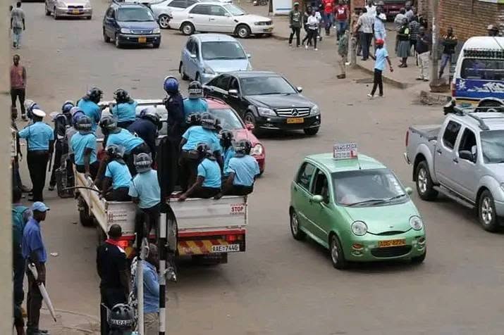 harare municipal police in action